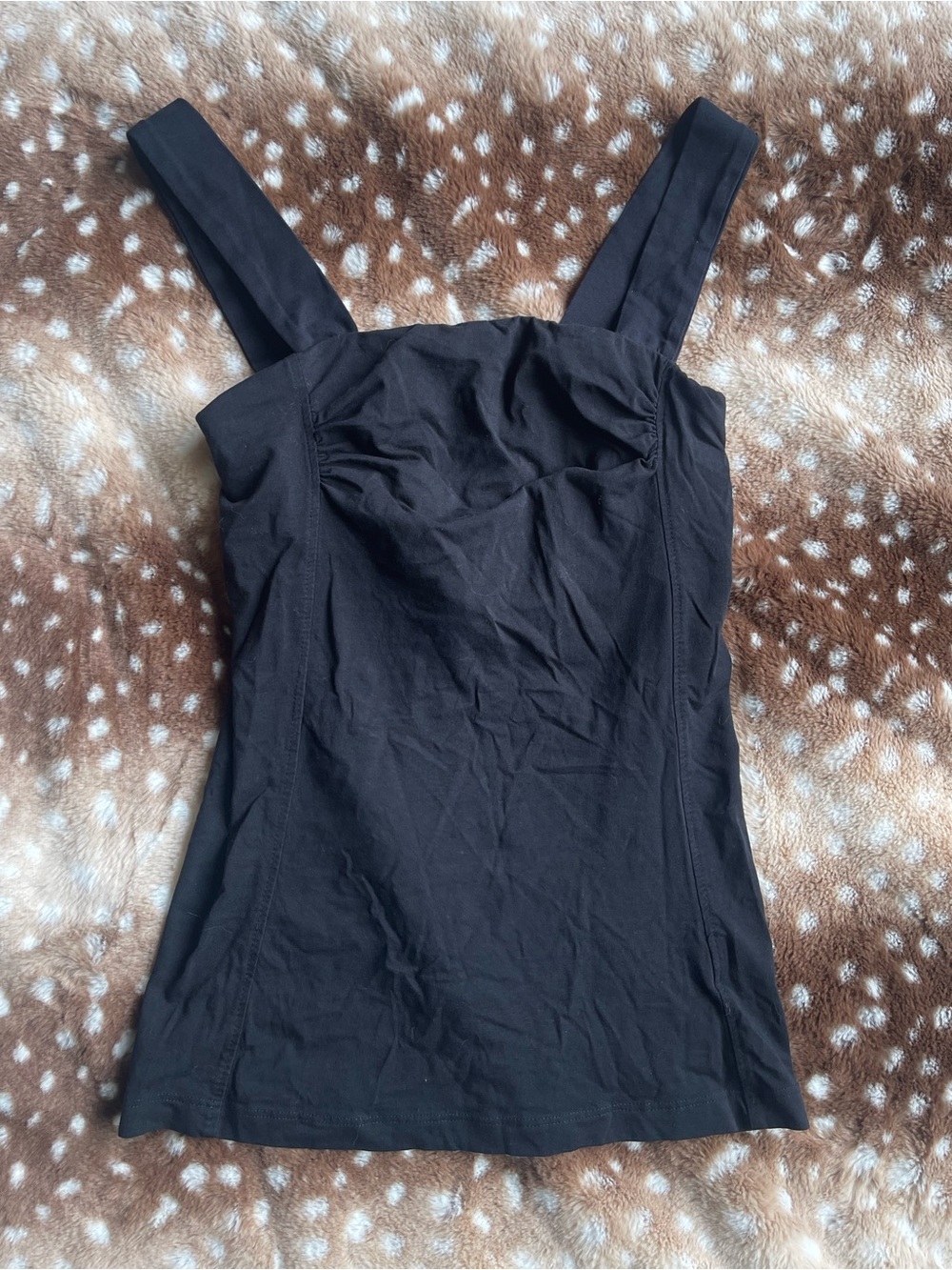 Suzy shier basic black tank
